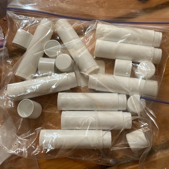 Lip balm tubes, 29 in total, never used - Picture 3 of 5